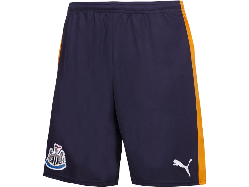 Newcastle United Puma pantalones cortos para nino