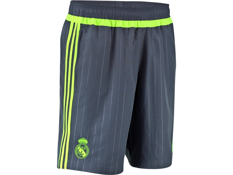 Real Madrid Adidas pantalones cortos para nino